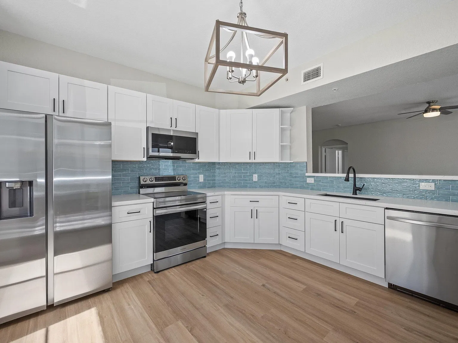 2 bed, 2.0 bath, 1309 sqft, $2,950 — Photo 1
