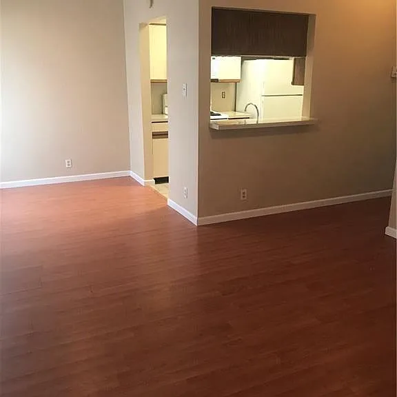 2804 Rio Grande St #204 — Photo 8