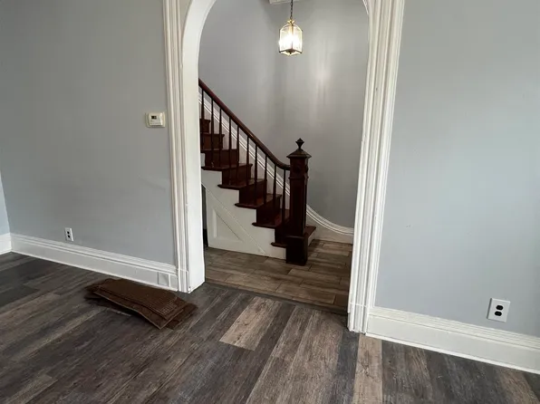 19 Glenwood Avenue image 2 of 17