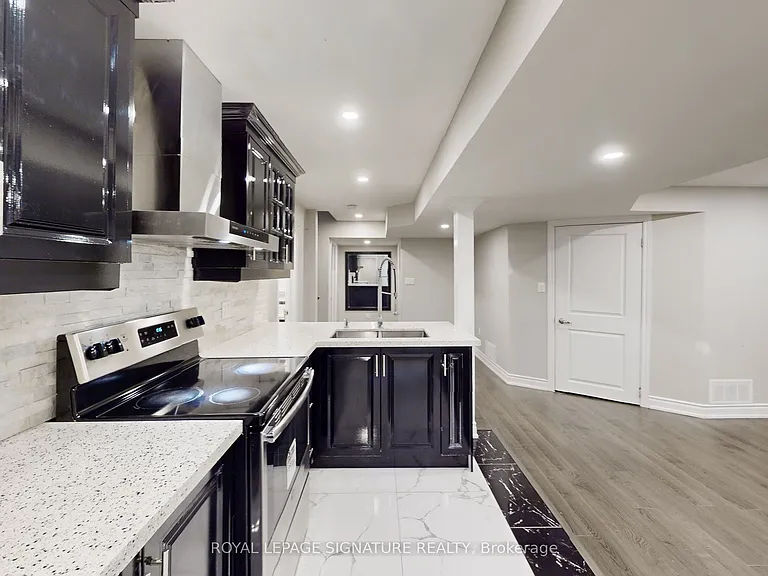 38 Havanna Cres #BASEMENT — Photo 7