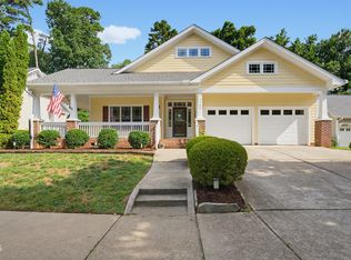 1709 Falls River Ave, Raleigh, NC 27614