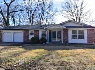 19 Bridekirk Ct, Florissant, MO 63033