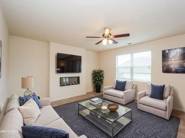 380 Hamilton Pointe Dr — Photo 5