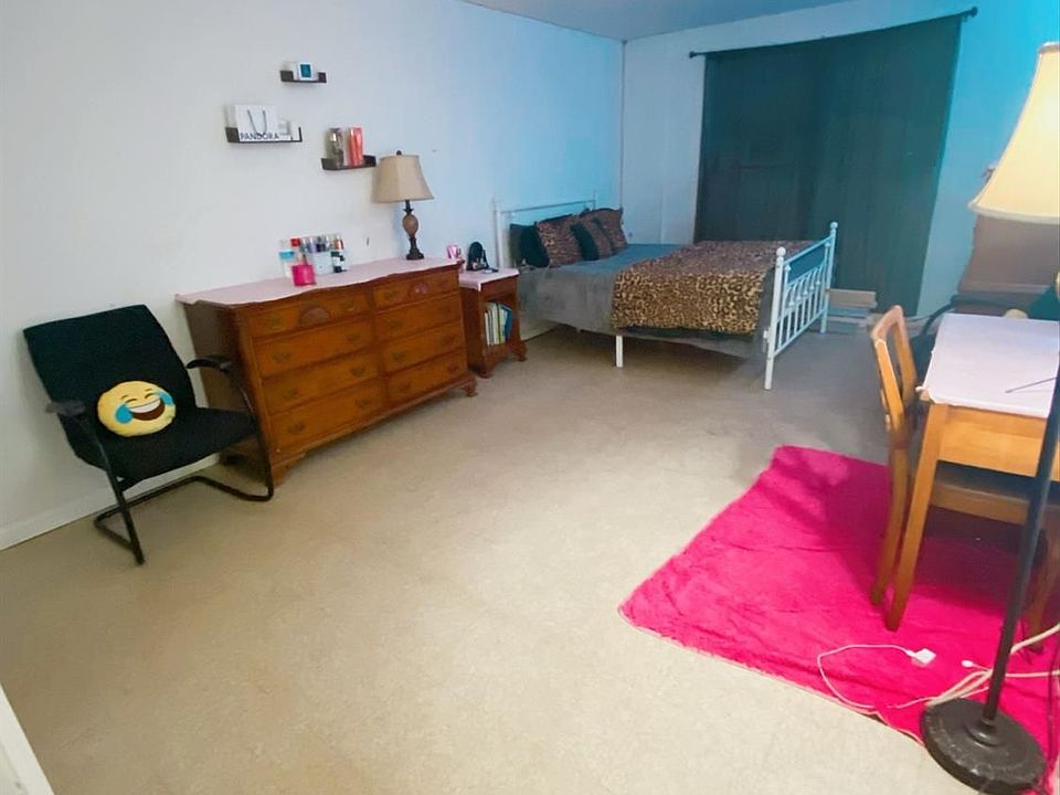 1st image of 250 College Dr