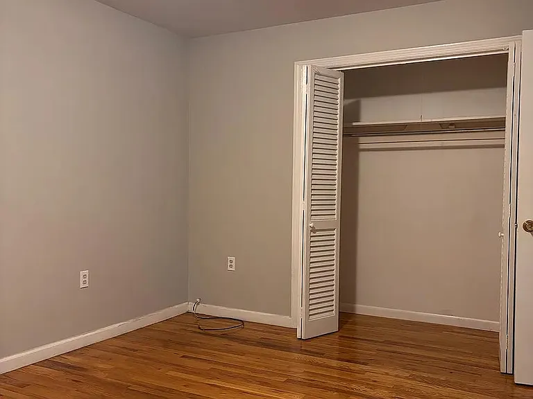 1676 Western Ave #1B — Photo 3
