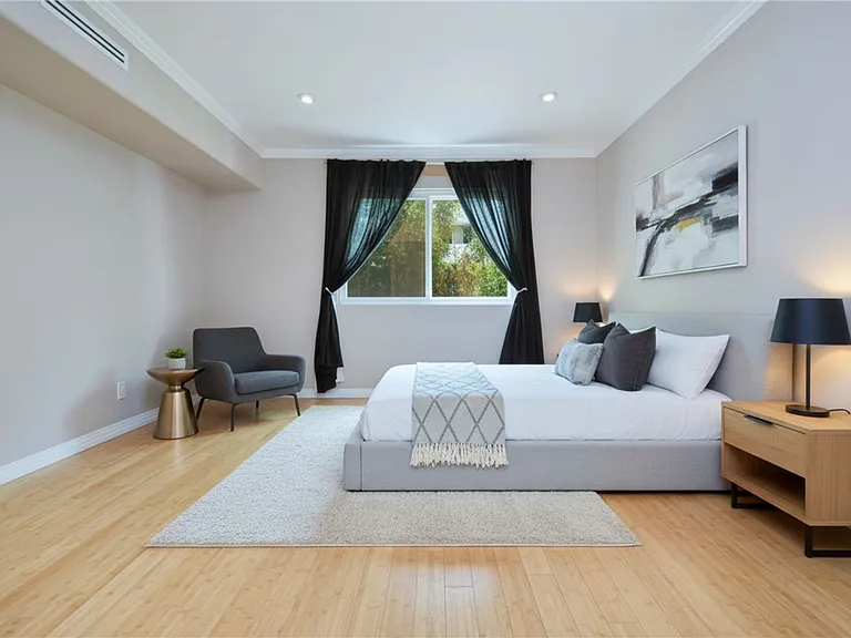 1230 Horn Ave #414 — Photo 8