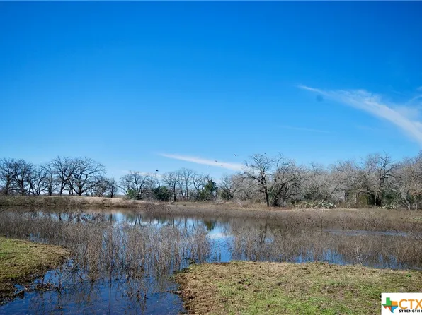 5 County Road 482, Gonzales, TX 78629