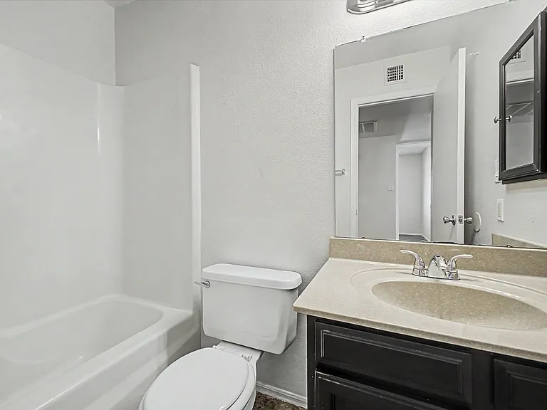 7409 S 46th St — Photo 20