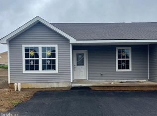 96 Pacific Ave, Milroy, PA 17063