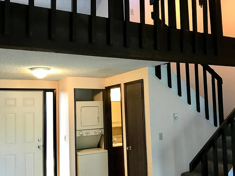 1307 W Francis Ave — Photo 4