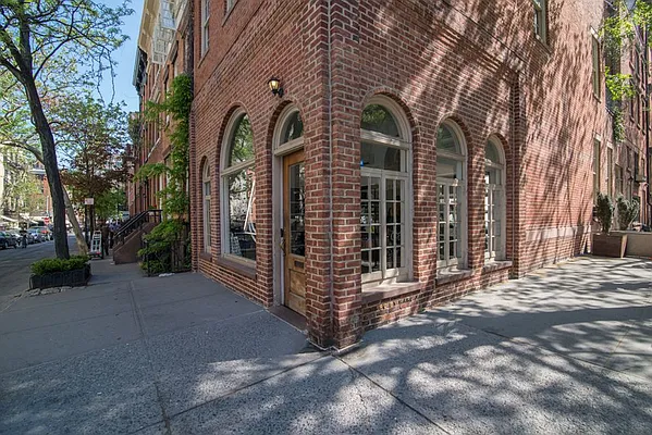 Rented by Sky Management | media 62