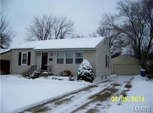 1170 Saint Patrice Ln, Florissant, MO 63031