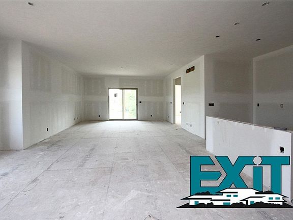 4th image of 6320 S 85th Pl