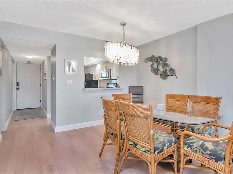 17580 Gulf Blvd #403 — Photo 14