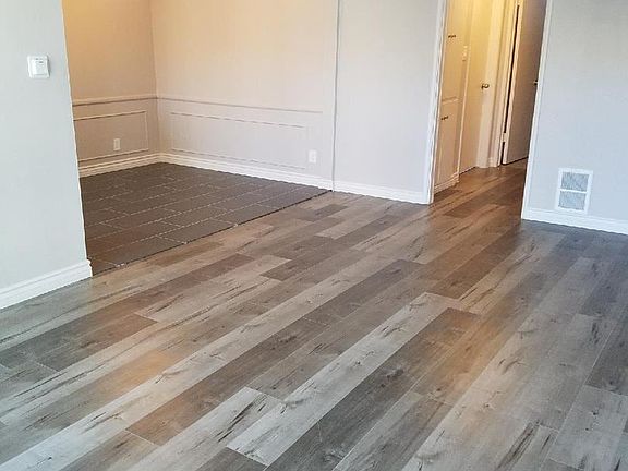 2nd image of 3932 Stevely Ave APT 02