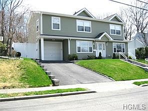 3rd image of 122 Gailmore Dr