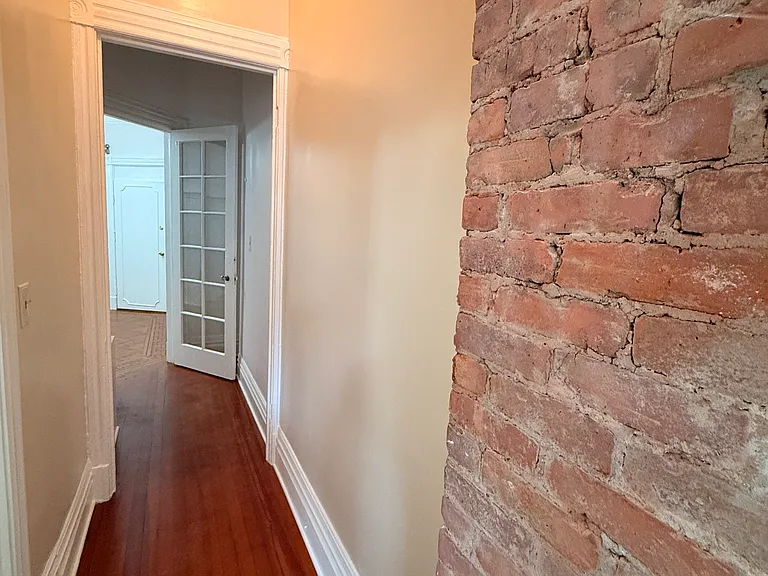 284 Pacific Ave #1 — Photo 4
