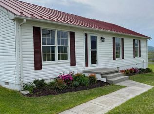 2452 Jericho Rd, Flint Hill, VA 22627