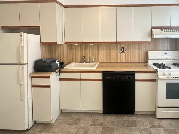 84-17 94th St #1, Woodhaven, NY 11421