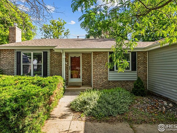 3rd image of 1221 Bay Ct