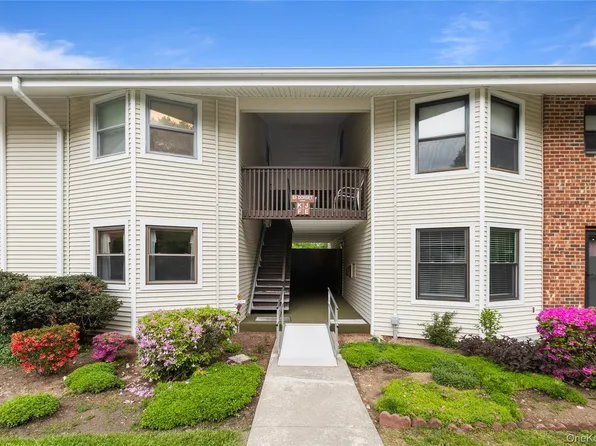 23 Dorset Court #F, Yorktown Heights, NY 10598