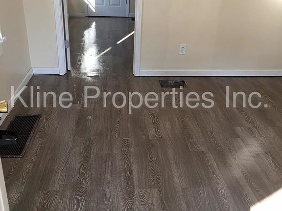 4th image of 2516 S Pennsylvania St