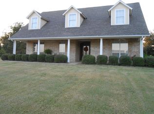 14 Oakridge Dr, Texarkana, TX 75503