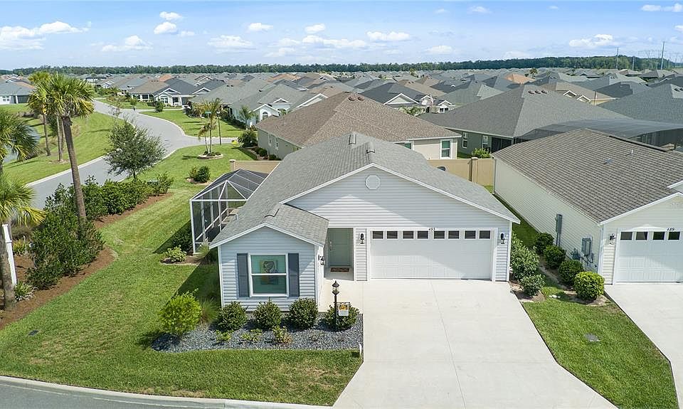 1st image of 493 Kayla Ct