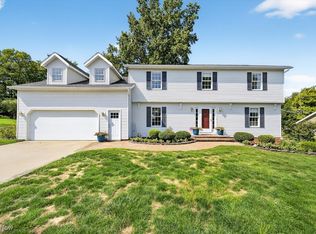 7680 Mountain Ash Dr, Mentor, OH 44060