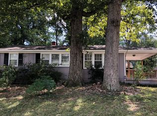 3228 Pinecrest Dr, Raleigh, NC 27609