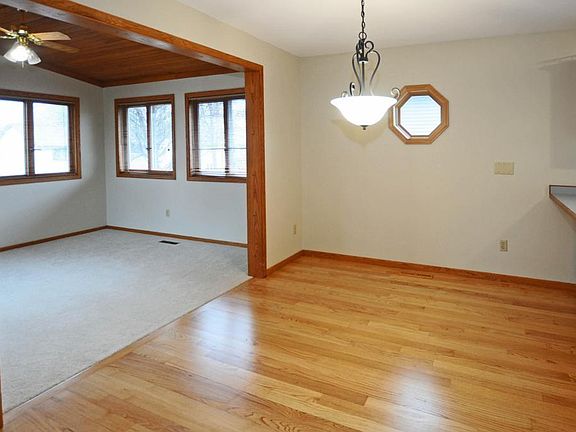 3rd image of 14360 Eveleth Ave