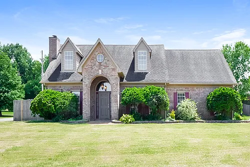 15 Austin Cir Photo 1