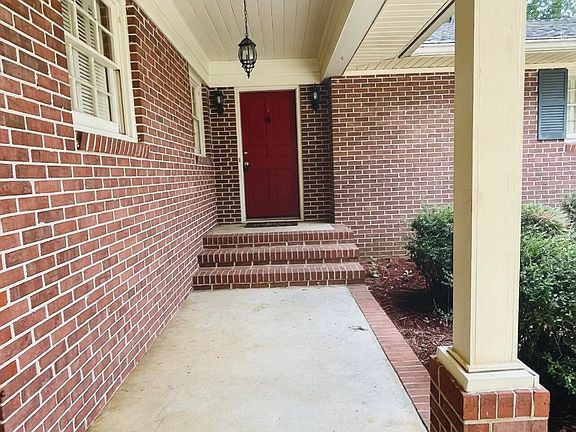 3rd image of 1001 Stewart Ave