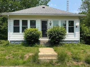 205 E North St, Mulberry Grove, IL 62262