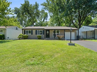 11982 Brookmont Dr, Maryland Heights, MO, 63043