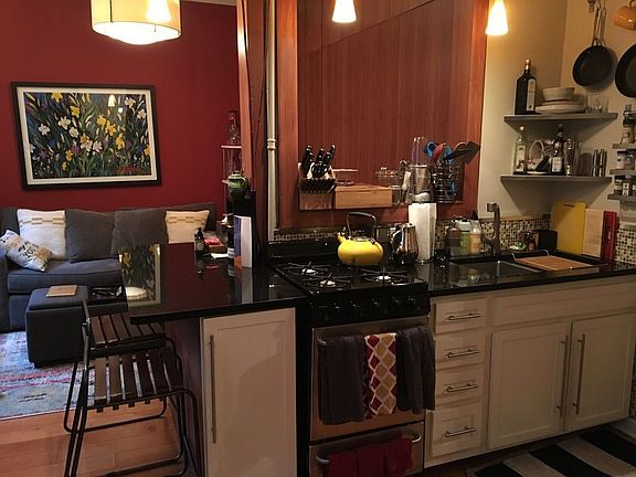 4th image of 237 Eldridge St APT 13