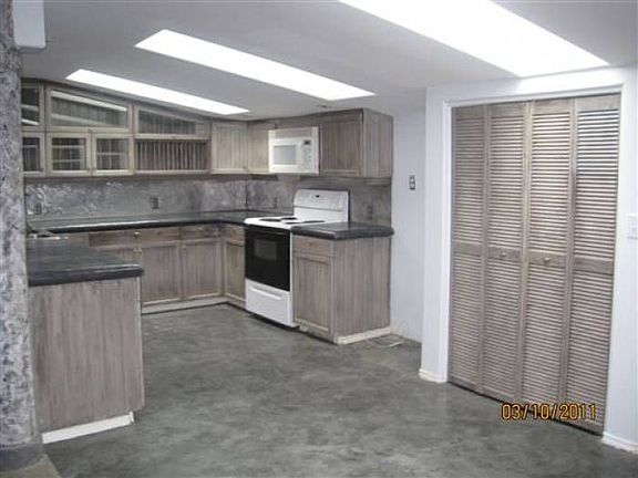 3rd image of 5125 75th Ave NE