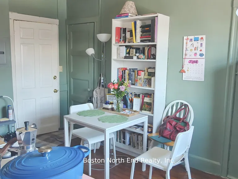 294 Hanover St #5G — Photo 3