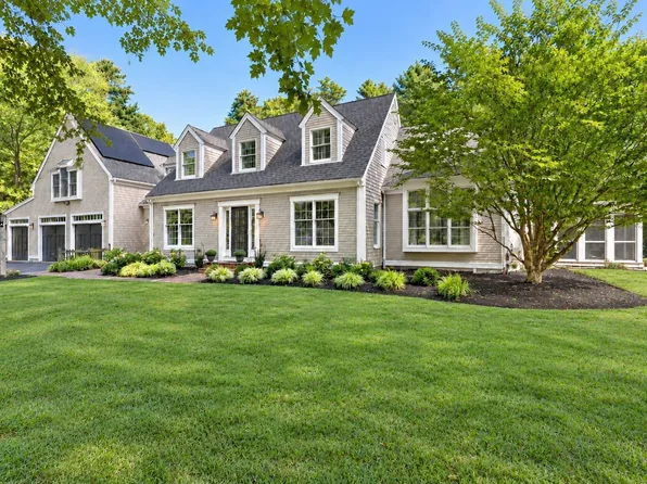 56 Indian Wind Dr, Scituate, MA 02066
