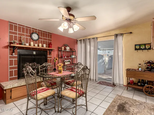 8040 E Hawthorne St, Tucson, AZ 85710
