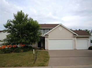 504 E 14th Avenue Ct, Coal Valley, IL