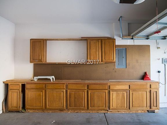 4th image of 7352 Savannah Falls St