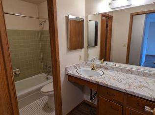 1005 S East St #208, Appleton, WI 54915