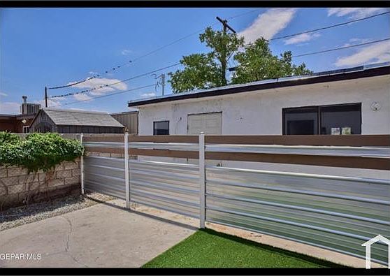4th image of 319 1/2 Dolan St