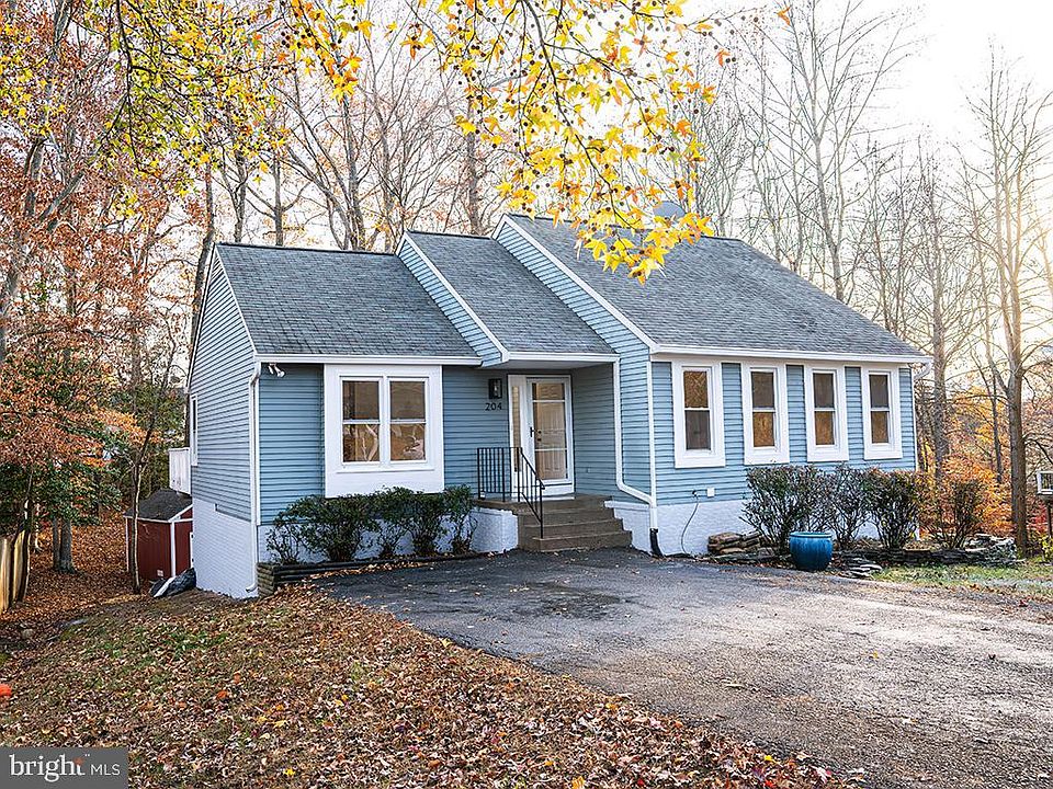 1st image of 204 Coldspring Dr