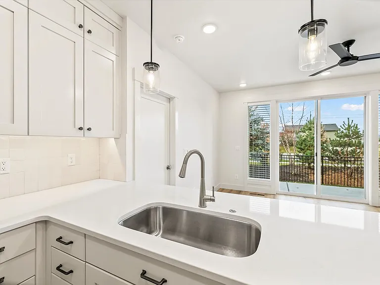 319 N Sauer River Ln — Photo 12