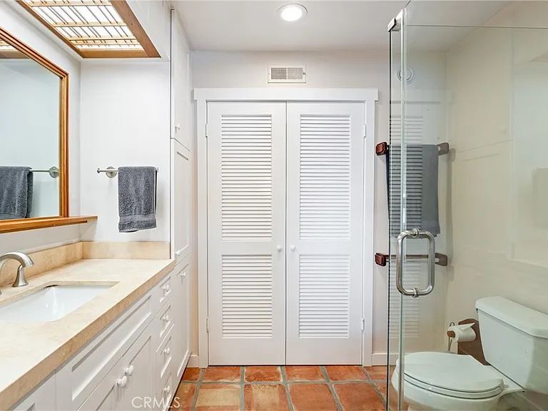 1911 Ocean Way — Photo 34