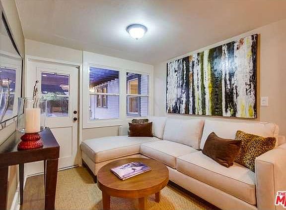 4th image of 1901 Las Lunas St