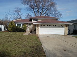 1340 Prince Dr, South Holland, IL