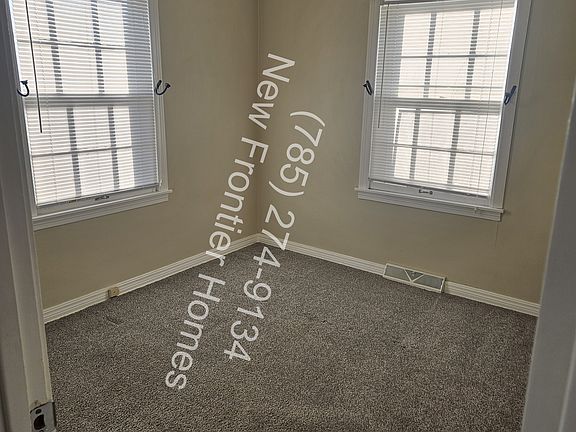 5th image of 859 S 10th St